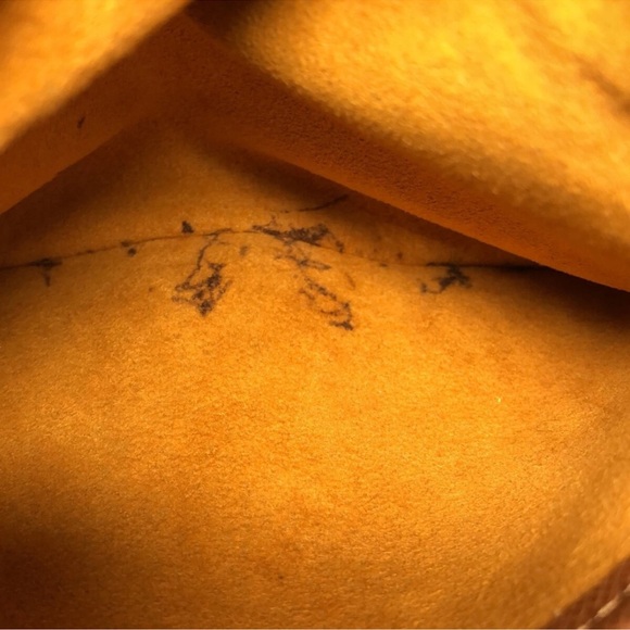 LOUIS VUITTON Musette salsa - Picture 9 of 13